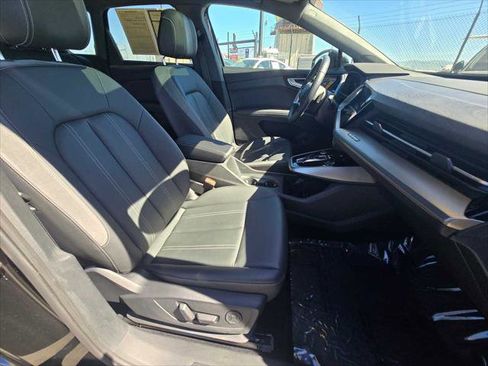 Used 2023 Audi Q4 e-tron Premium Plus w/ Premium Plus image 12