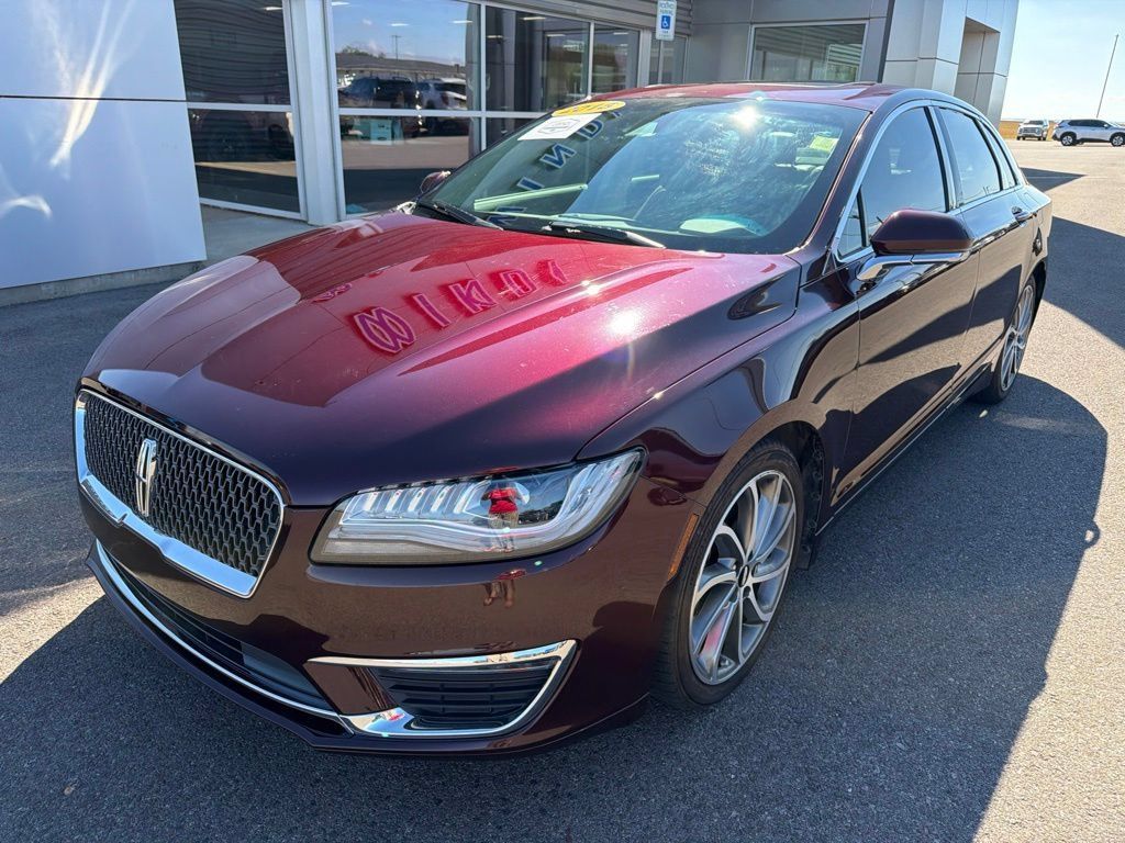 Used 2018 Lincoln MKZ Reserve w/ Magnetic Appearance Package FWD image 2