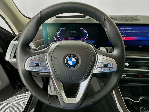 Certified 2023 BMW X7 xDrive40i w/ Premium Package AWD/4WD image 11