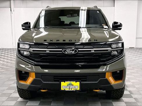 Used 2025 Ford Expedition Tremor AWD/4WD image 4