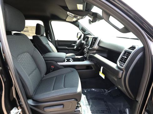 New 2026 RAM 1500 Express AWD/4WD image 20