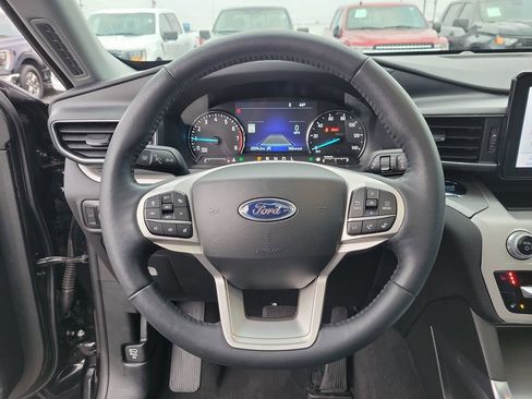 Certified 2023 Ford Explorer XLT w/ Equipment Group 202A image 22