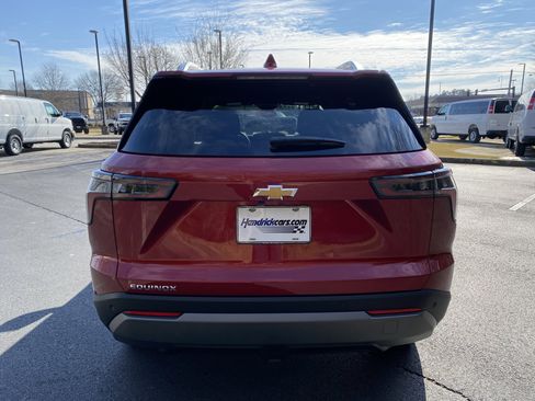 Used 2026 Chevrolet Equinox LT image 8