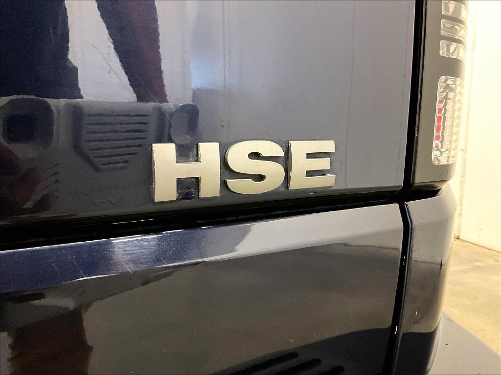 Used 2016 Land Rover LR4 HSE AWD/4WD image 24