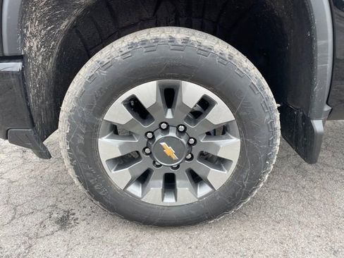 New 2026 Chevrolet Silverado 2500 Custom w/ Custom Value Package image 6