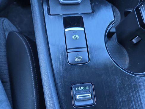 Certified 2023 Nissan Rogue SV image 29