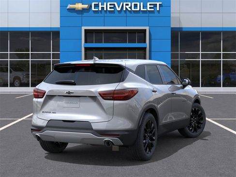 New 2025 Chevrolet Blazer LT w/ LPO, Black Sport Package image 4