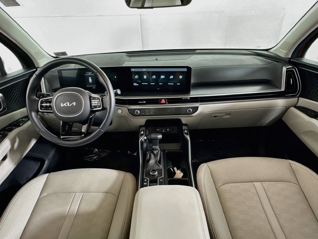 Used 2025 Kia Sorento EX AWD/4WD image 30
