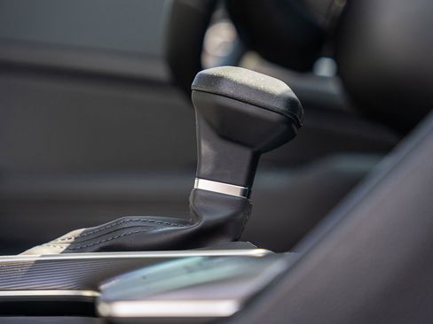 New 2026 Kia Sportage EX FWD image 11