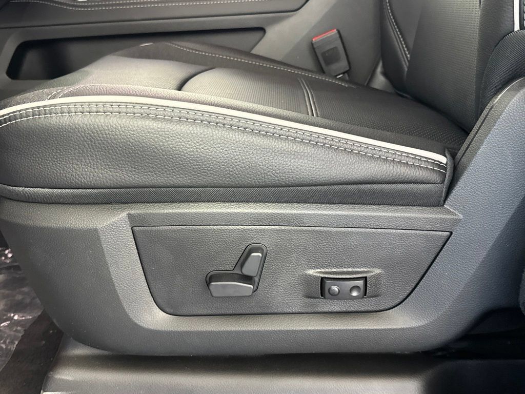 New 2027 RAM 2500 Limited AWD/4WD image 27