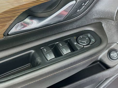 Used 2018 GMC Terrain SLE image 17