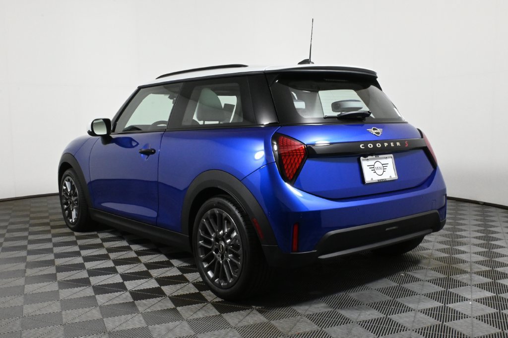 Certified 2025 MINI Cooper S FWD image 5