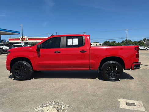 Used 2023 Chevrolet Silverado 1500 Custom image 5