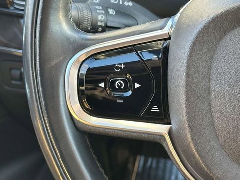 Used 2016 Volvo XC90 T6 Momentum image 30