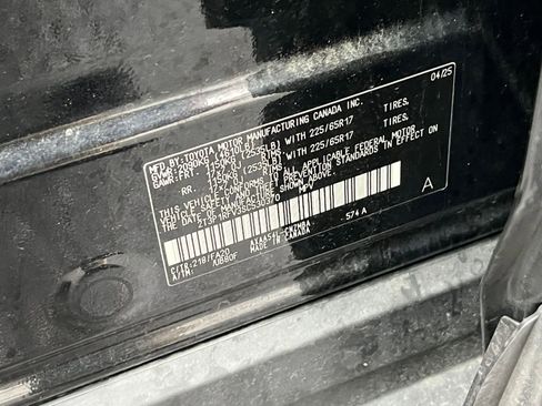 Used 2025 Toyota RAV4 XLE image 30