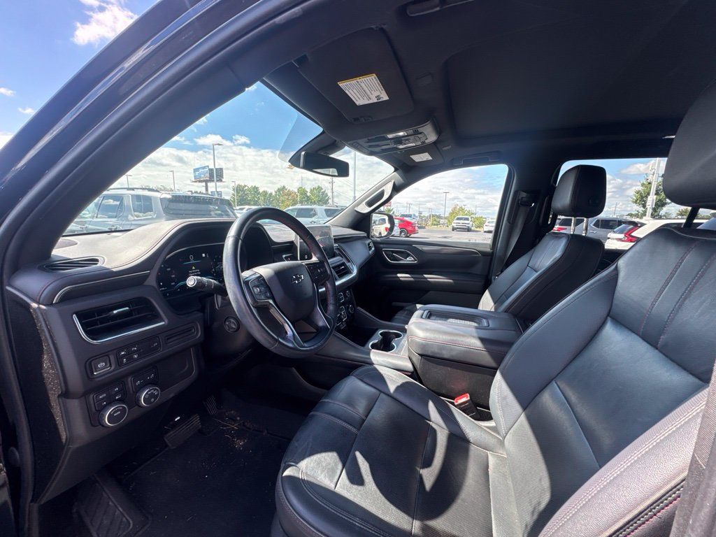 Used 2022 Chevrolet Tahoe RST w/ Luxury Package AWD/4WD image 13