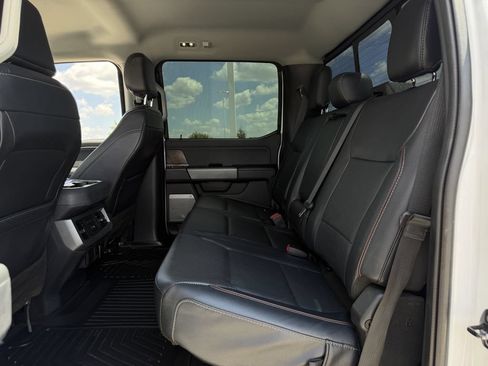 Used 2023 Ford F250 4x4 Crew Cab Super Duty image 31
