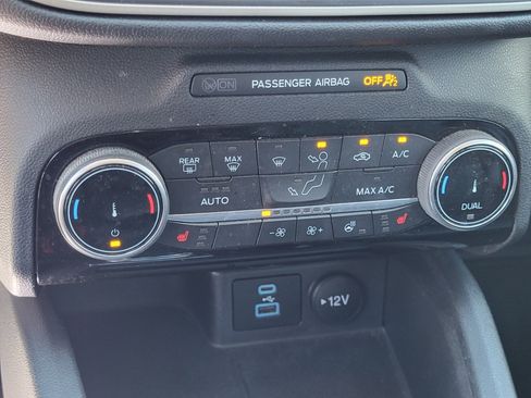 Certified 2022 Ford Escape SEL image 22