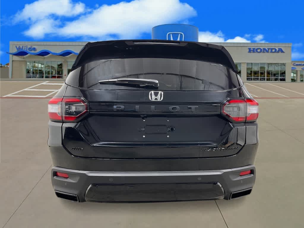 New 2026 Honda Pilot Black Edition image 4