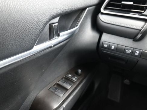 Used 2024 Toyota Camry SE FWD image 10