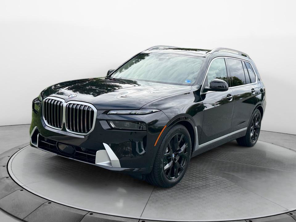 New 2027 BMW X7 xDrive40i w/ Executive Package AWD/4WD image 3