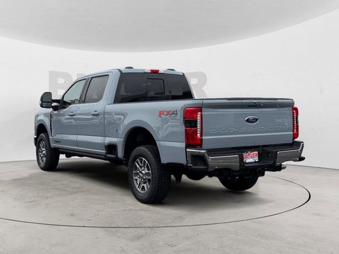 New 2026 Ford F250 Lariat w/ FX4 Off-Road Package image 3