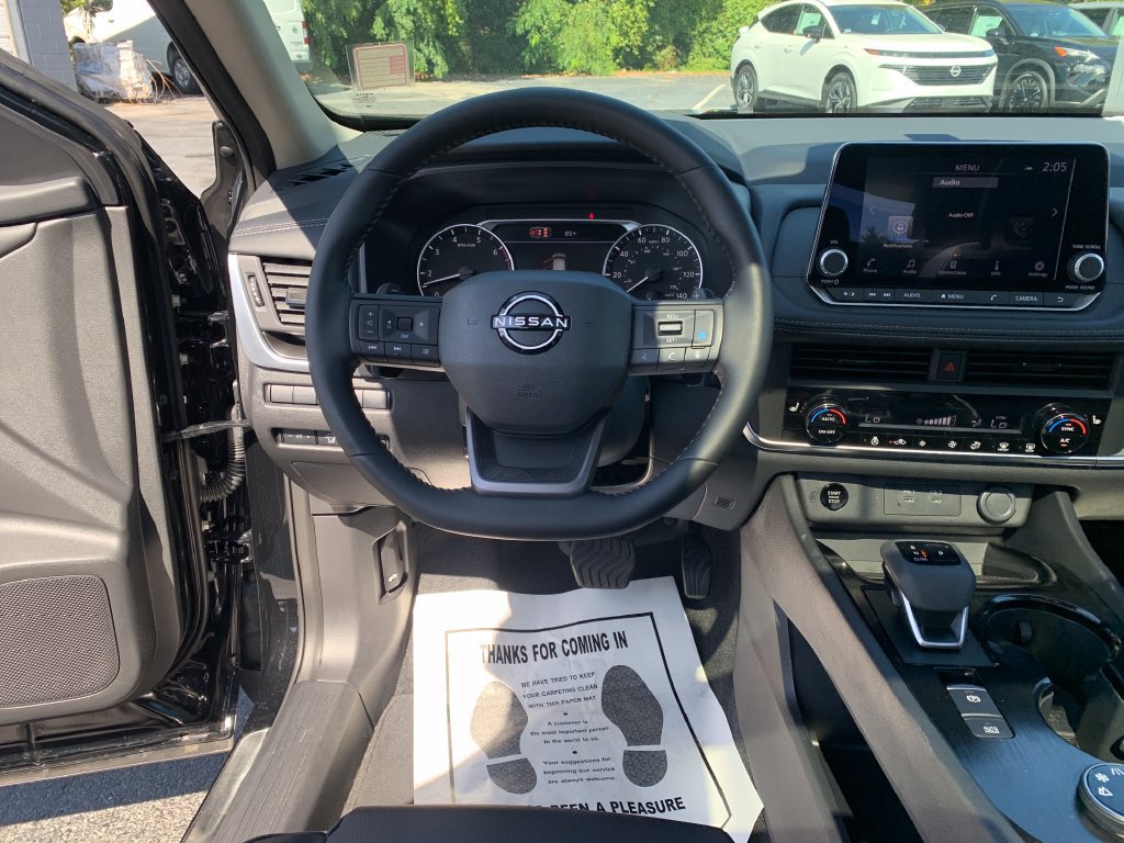 Certified 2026 Nissan Rogue Dark Armor AWD/4WD image 22