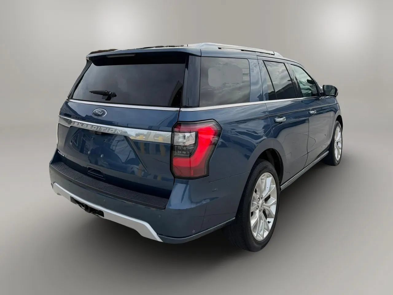 Used 2019 Ford Expedition Platinum AWD/4WD image 6