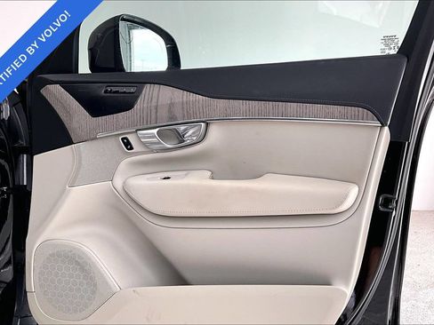 Used 2024 Volvo XC90 B6 Ultimate w/ Protection Package Premier AWD/4WD image 22