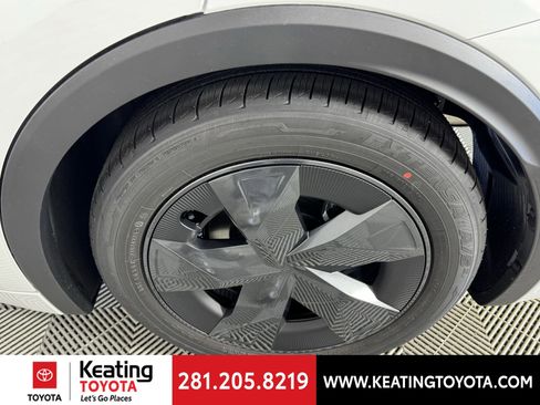 New 2026 Toyota Prius LE image 15