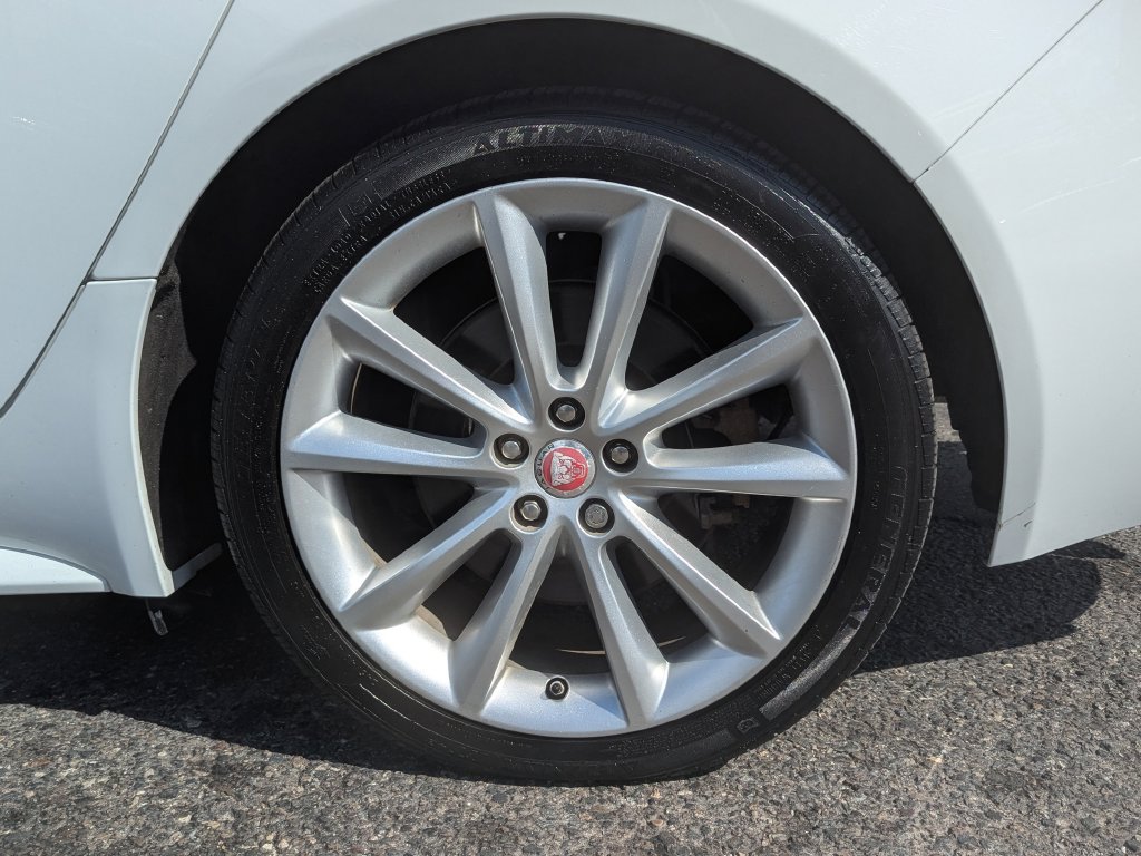 Used 2016 Jaguar XF R-Sport AWD/4WD image 57