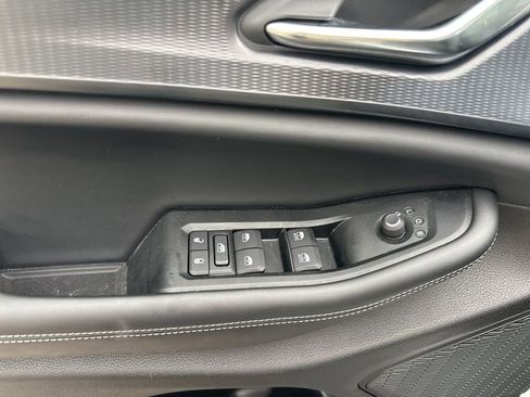 Used 2025 Jeep Grand Cherokee L Altitude image 11