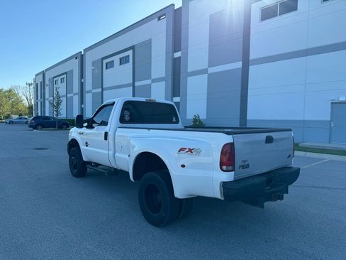 Used 2005 Ford F350 4x4 Regular Cab DRW Super Duty image 7