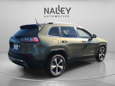 Used 2019 Jeep Cherokee Limited w/ Luxury Group image 5