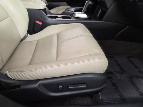 Used 2015 Honda Crosstour EX-L image 32