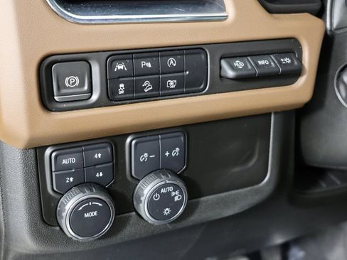 Used 2024 Chevrolet Tahoe High Country image 27