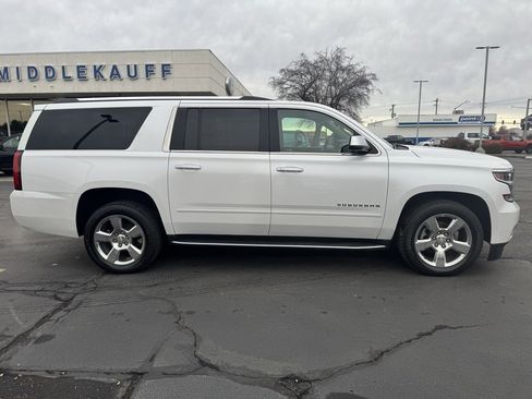 Used 2017 Chevrolet Suburban Premier image 2
