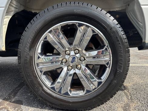 Used 2018 Ford F150 XLT w/ Equipment Group 302A Luxury RWD image 12