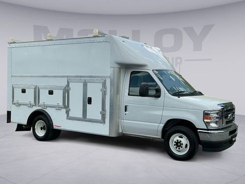 Used 2025 Ford E-350 and Econoline 350 Super Duty w/ Power Equipment Group RWD image 6