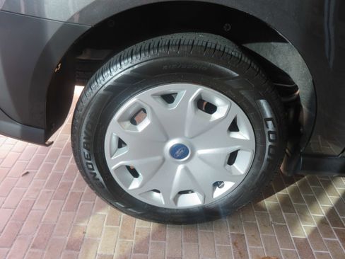 Used 2016 Ford Transit Connect XL image 9