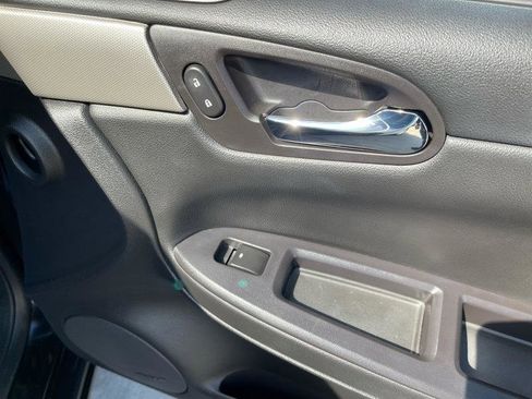 Used 2008 Chevrolet Impala SS w/ Convenience Package image 46