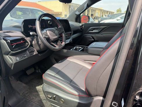 Certified 2024 Chevrolet Silverado EV RST image 5