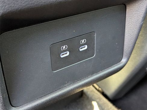 Used 2024 Nissan Rogue SV image 22