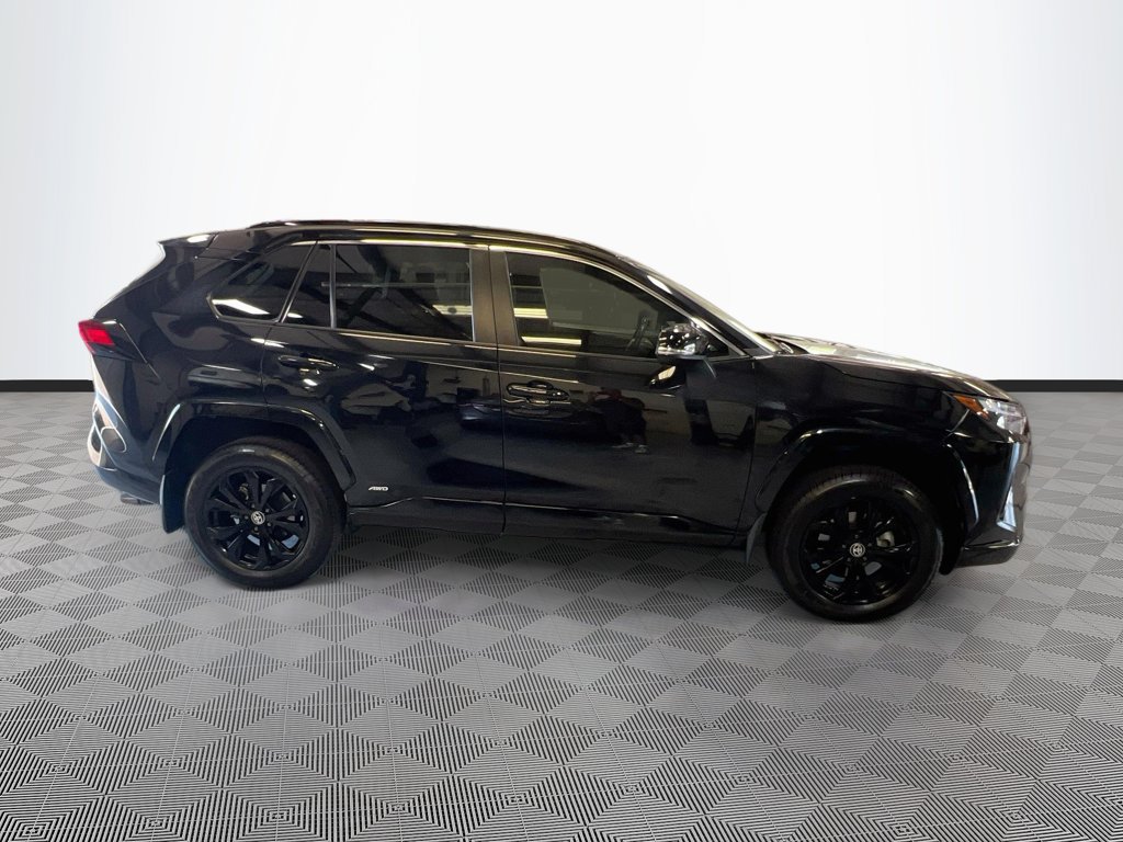 Used 2022 Toyota RAV4 SE w/ Convenience Package AWD/4WD image 8