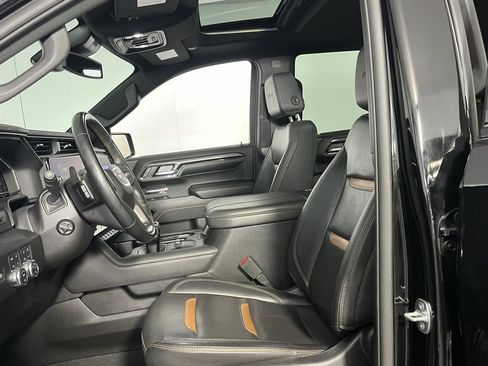 Used 2024 GMC Sierra 1500 AT4 w/ AT4 Premium Package image 24