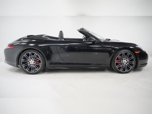 Certified 2016 Porsche 911 Carrera 4S image 9