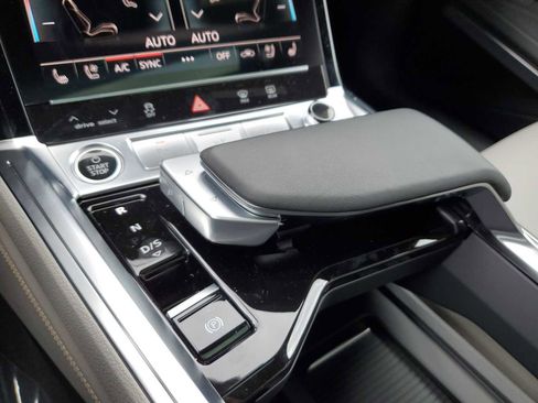 Certified 2024 Audi Q8 e-tron Prestige w/ Prestige Package AWD/4WD image 29
