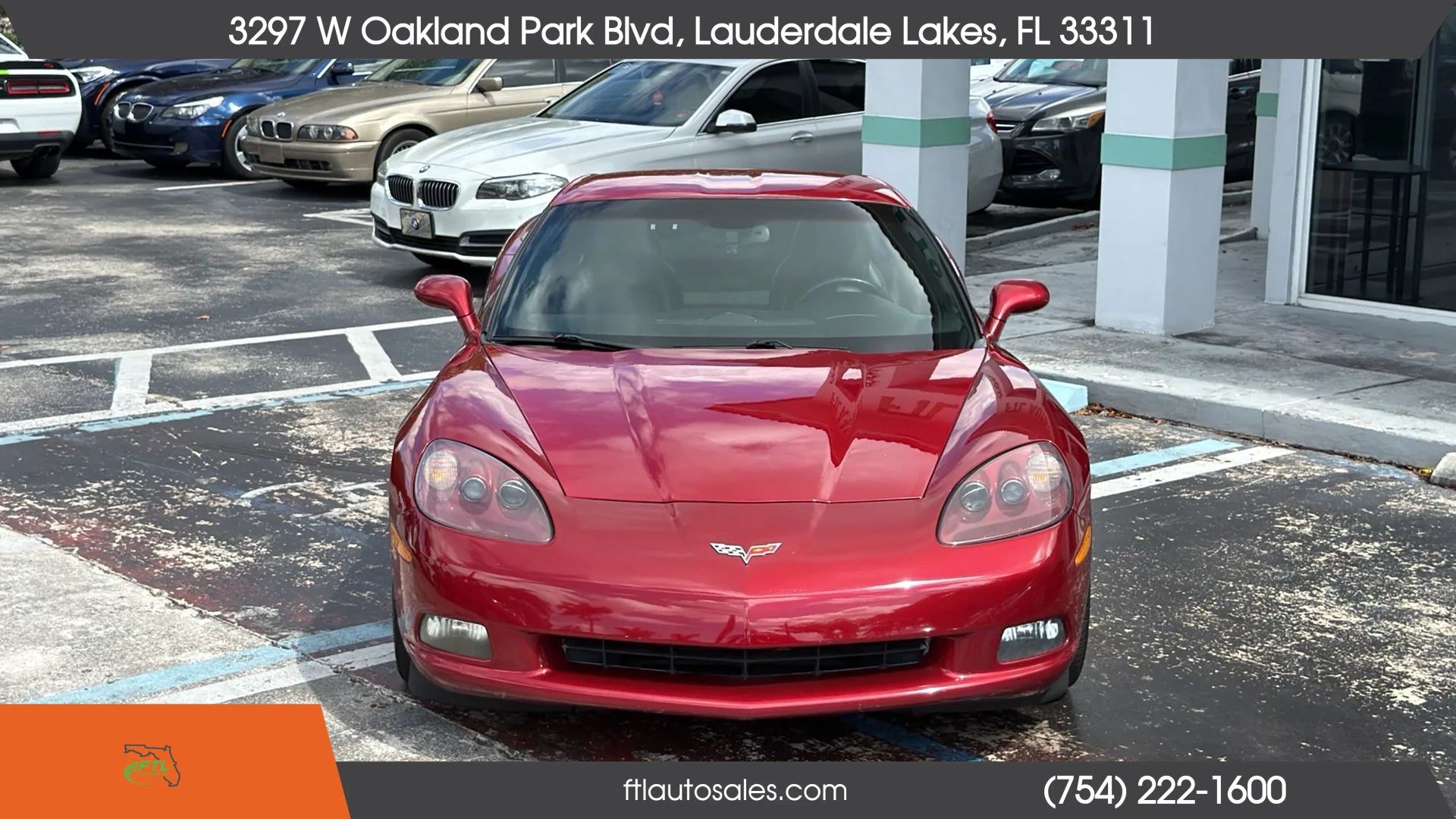Used 2010 Chevrolet Corvette Coupe w/ 1LT RWD image 4