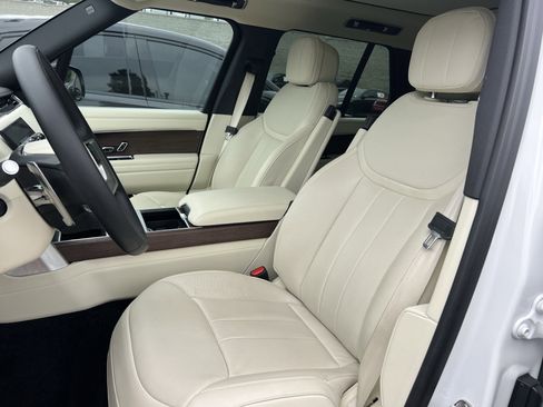Certified 2024 Land Rover Range Rover SE AWD/4WD image 19