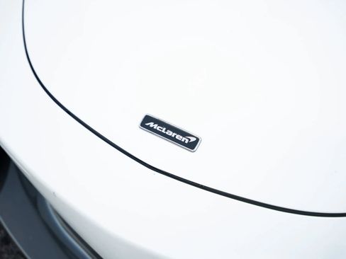 Used 2020 McLaren 600LT Spider RWD image 15
